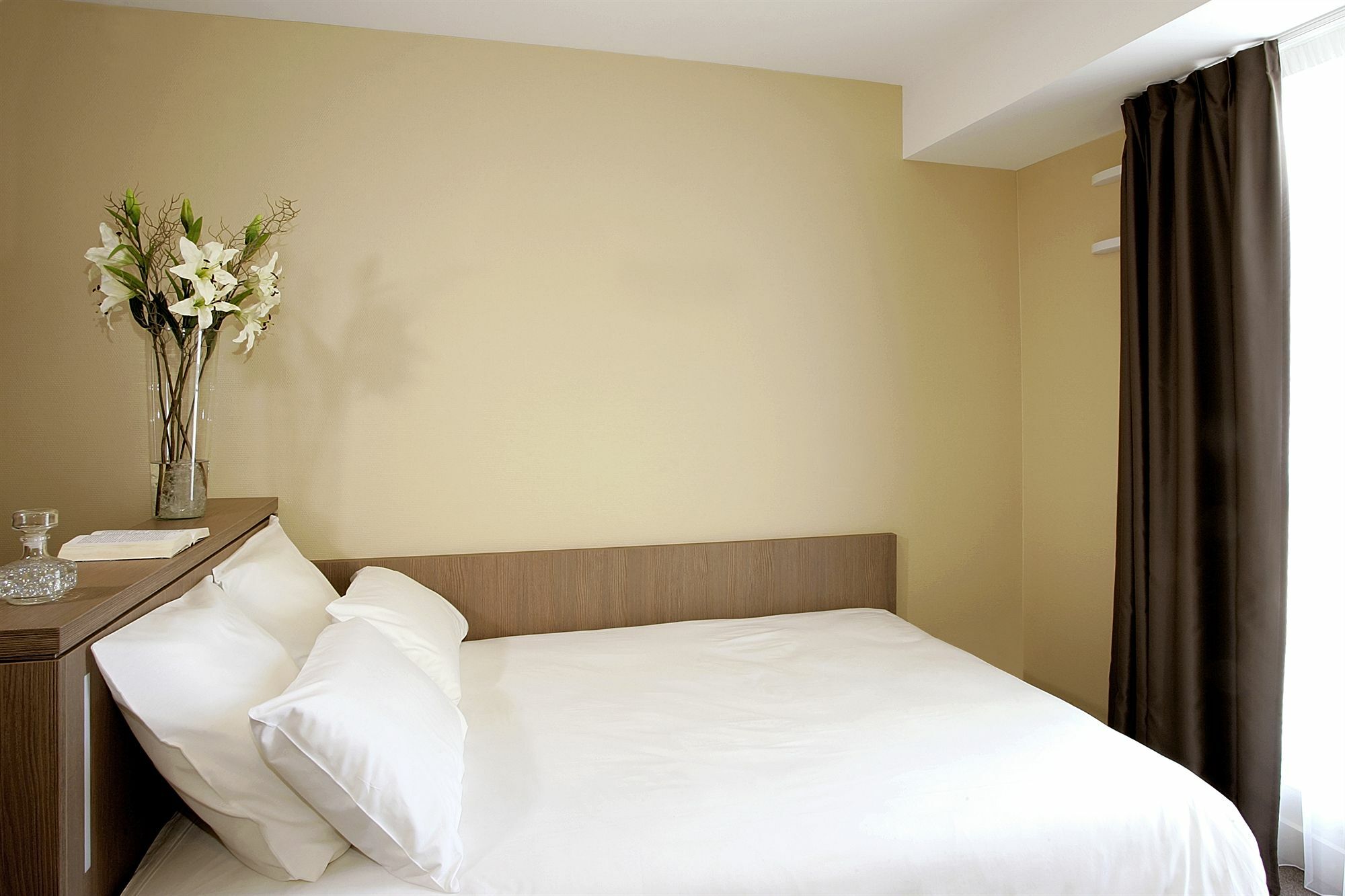 Terres De France - Appart'Hotel Quimper Bretagne Exterior photo